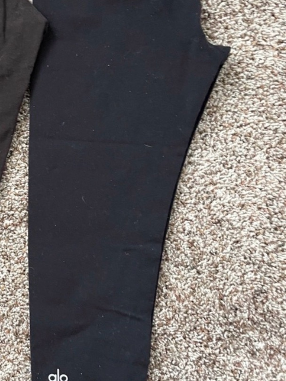 ALO Yoga Black Leggings with Subtle Logo